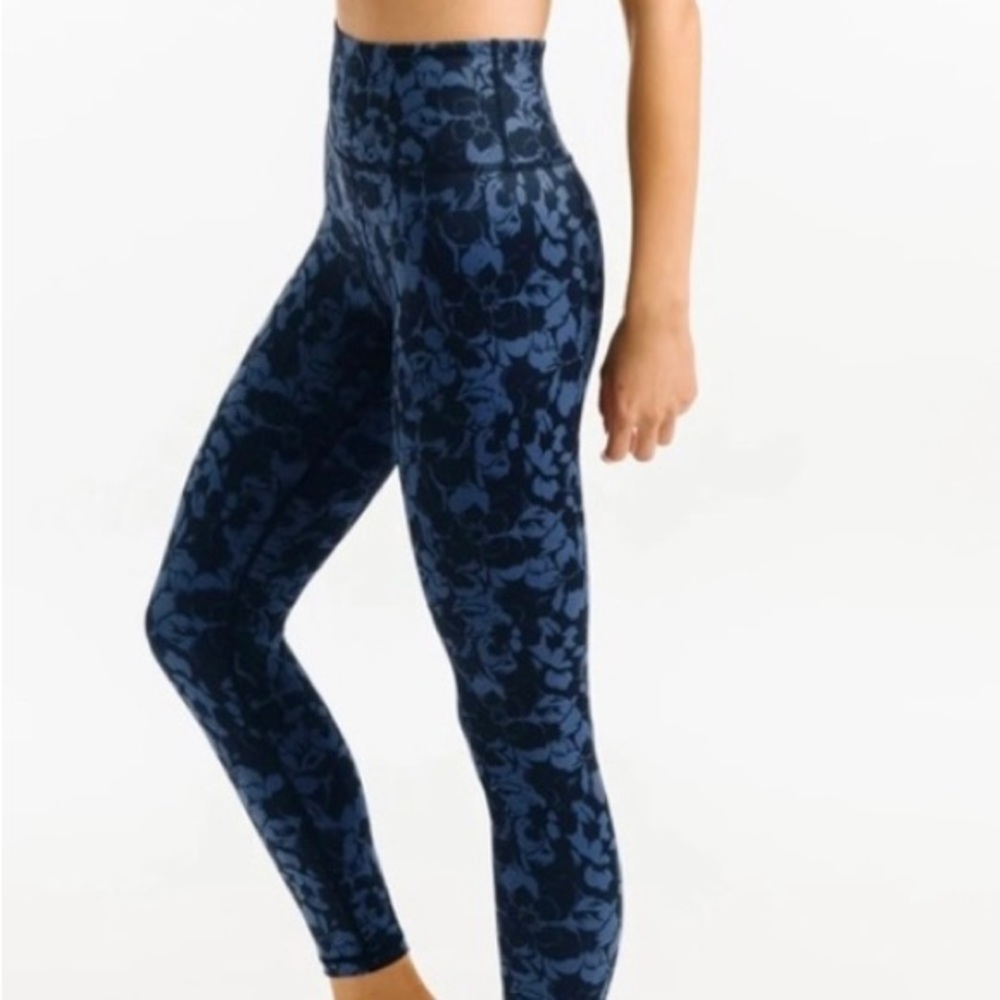 Zyia Blue Kauai light n tight leggings high rise  (24” inseam) size 6-8